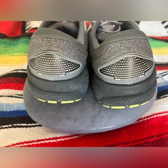 Brooks “Ghost 16”Men's Athletic Shoes Gray & Neon Yellow Size 9.5 4E Extra Wide - Picture 6 of 13